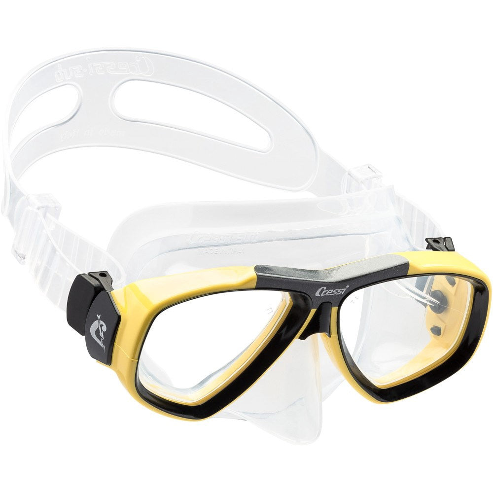 Cressi Focus Mask with clear and pink silicone, featuring a wide lens for snorkeling and diving.