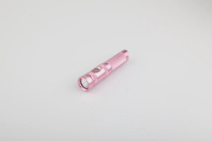 Pink Kraken NR-1000 dive light torch with sturdy handle and waterproof design, suitable for underwater exploration.